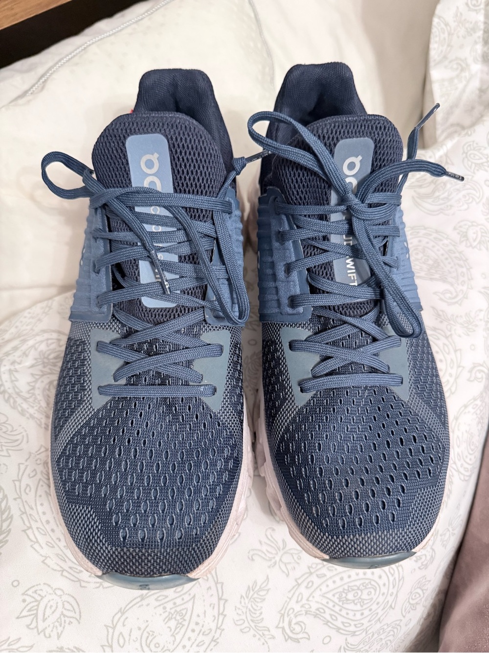 On Running Men's Navy and Light Blue Mesh Athletic Shoes